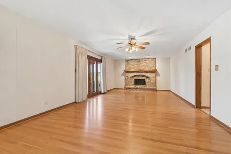 6536 Deer Lane Palos Heights IL 60463
