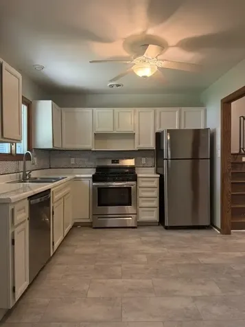773 Kingston Lane Crystal Lake IL 60014