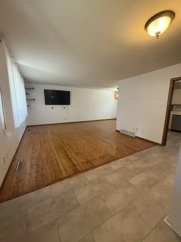 773 Kingston Lane Crystal Lake IL 60014
