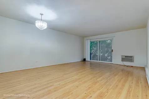 1545 West Chase Avenue Chicago IL 60626