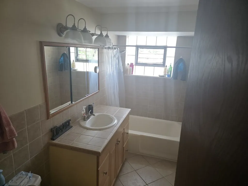 2041 North Harlem Avenue Chicago IL 60707