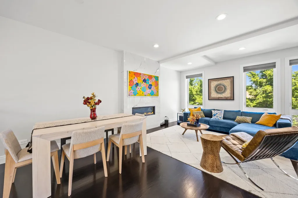 3901 South Lake Park Avenue Chicago IL 60653