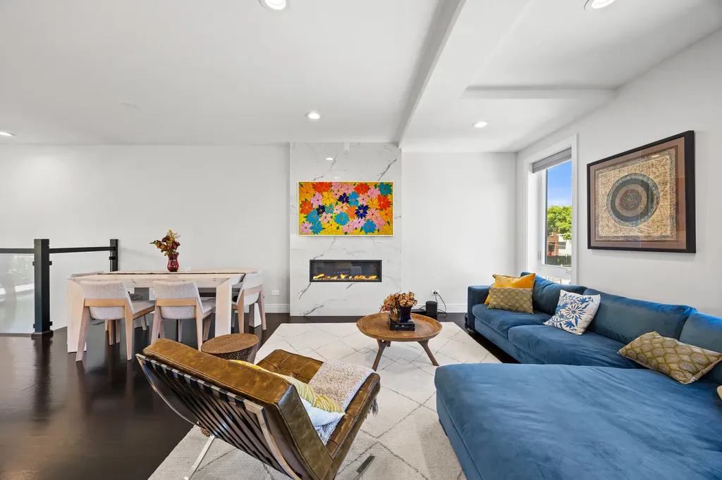 3901 South Lake Park Avenue Chicago IL 60653