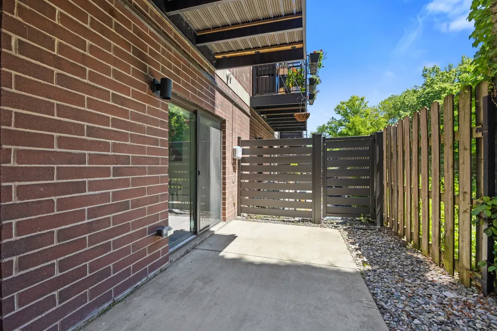 3901 South Lake Park Avenue Chicago IL 60653