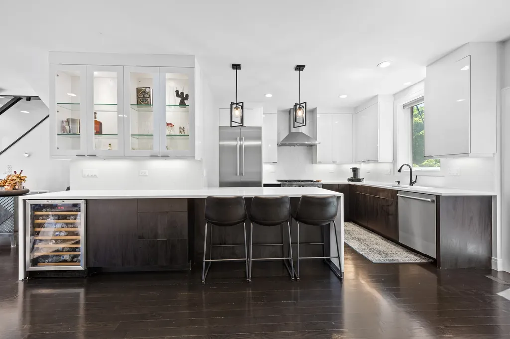 3901 South Lake Park Avenue Chicago IL 60653