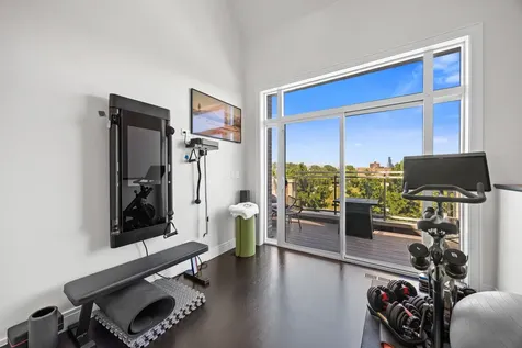 3901 South Lake Park Avenue Chicago IL 60653
