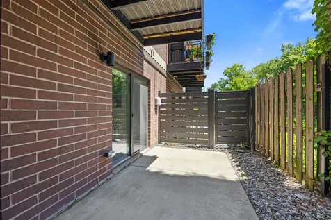 3901 South Lake Park Avenue Chicago IL 60653