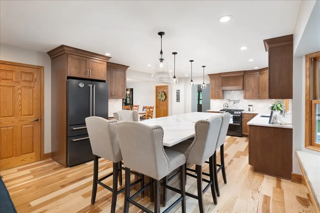 24633 West 103rd Street Naperville IL 60564