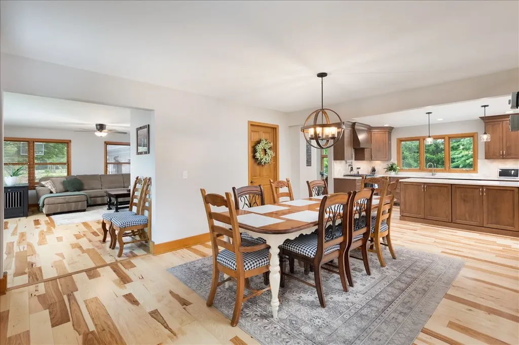 24633 West 103rd Street Naperville IL 60564