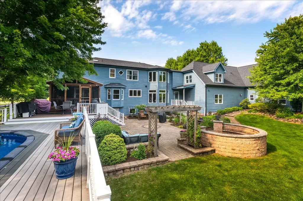 24633 West 103rd Street Naperville IL 60564