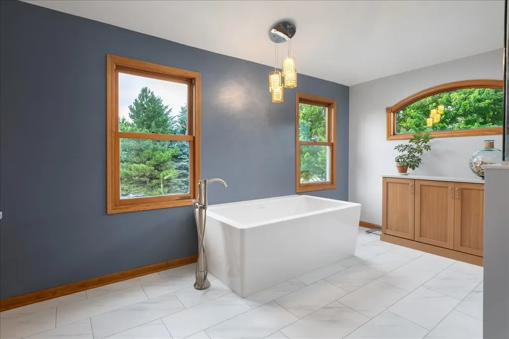 24633 West 103rd Street Naperville IL 60564