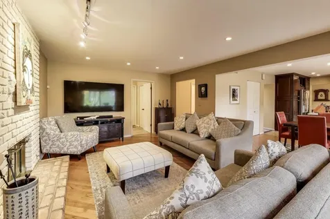 11515 Burr Oak Lane Burr Ridge IL 60527