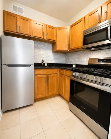 5135 South Kenwood Avenue Chicago IL 60615