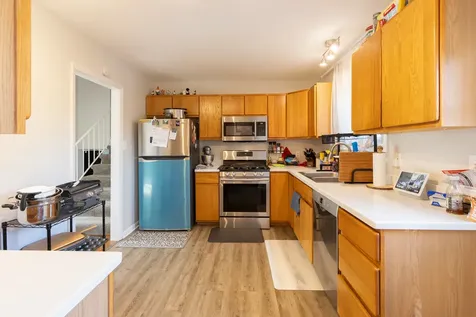 612 Silbury Court Mchenry IL 60050