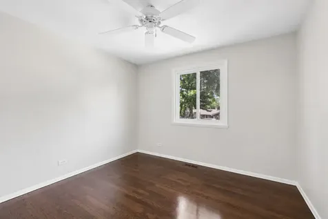 1105 Bourne Lane Schaumburg IL 60193