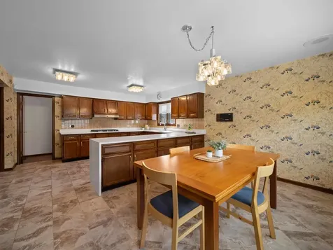 3720 Liberty Lane Glenview IL 60025