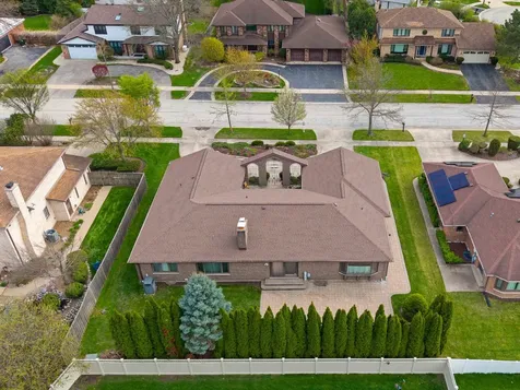 3720 Liberty Lane Glenview IL 60025