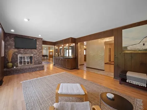 3720 Liberty Lane Glenview IL 60025