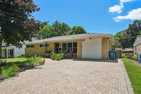 107 West Orchard Place Mount Prospect IL 60056
