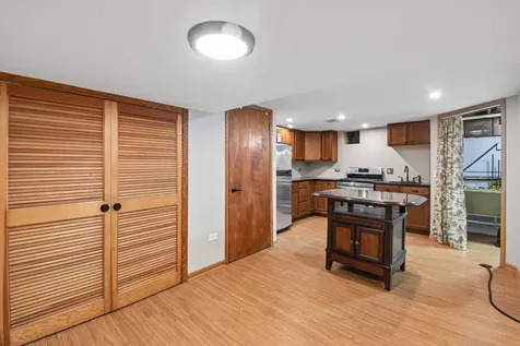 107 West Orchard Place Mount Prospect IL 60056
