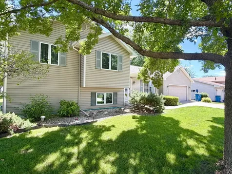 740 26TH Street Peru IL 61354