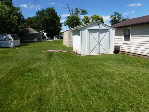 1015 E. Main Street Clinton IL 61727