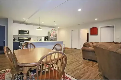 1045 West Cornelia Avenue Chicago IL 60657