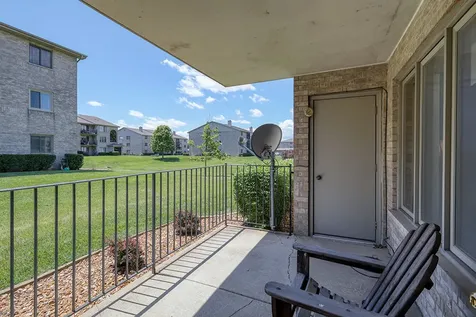 13934 Lavergne Avenue Crestwood IL 60418