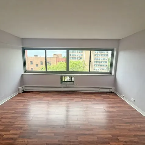 7337 South South Shore Drive Chicago IL 60649