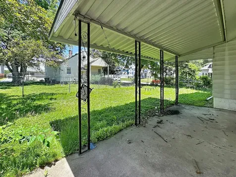 1843 24TH Avenue Moline IL 61265