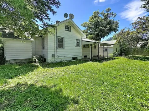 1843 24TH Avenue Moline IL 61265