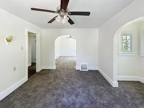 1843 24TH Avenue Moline IL 61265