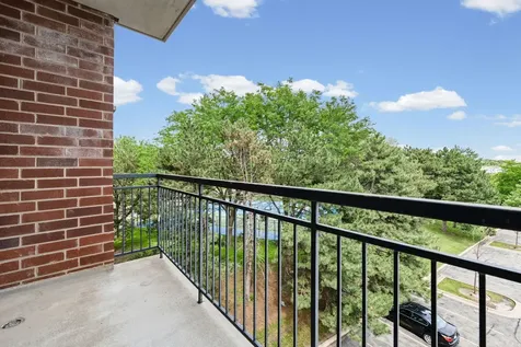 405 South Creekside Drive Palatine IL 60074