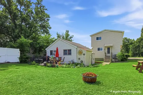102 Lakeview Avenue Fox Lake IL 60020