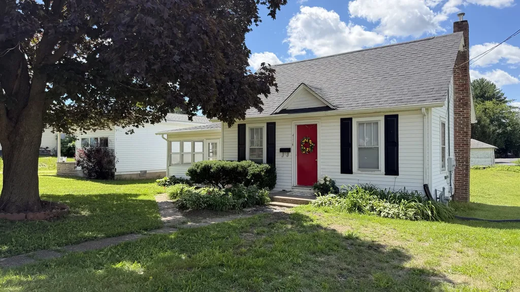 411 East North Street Morrison IL 61270