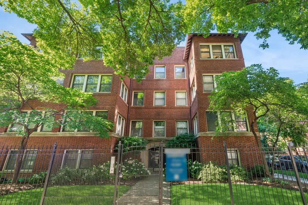 1467 West Fargo Avenue Chicago IL 60626