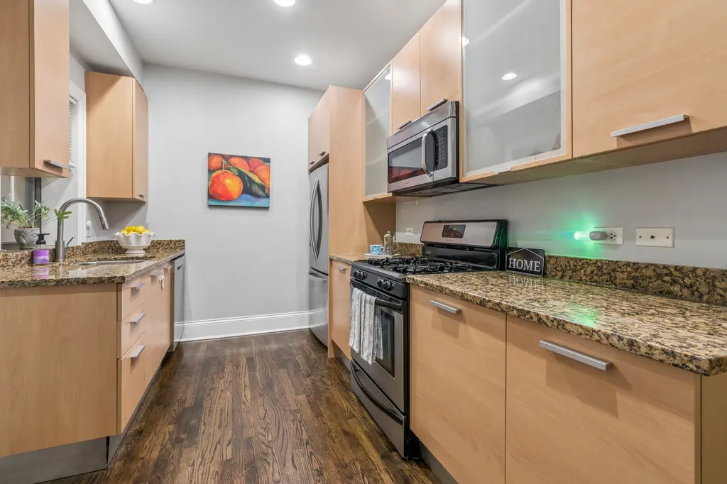 1467 West Fargo Avenue Chicago IL 60626