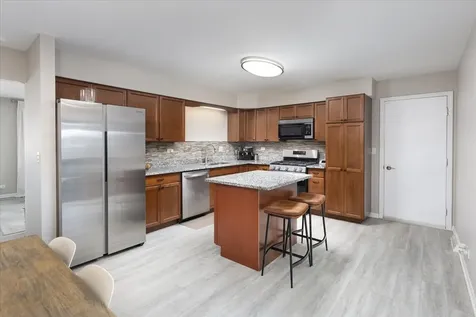 5 Redstart Road Naperville IL 60565