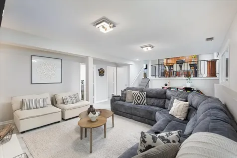5 Redstart Road Naperville IL 60565
