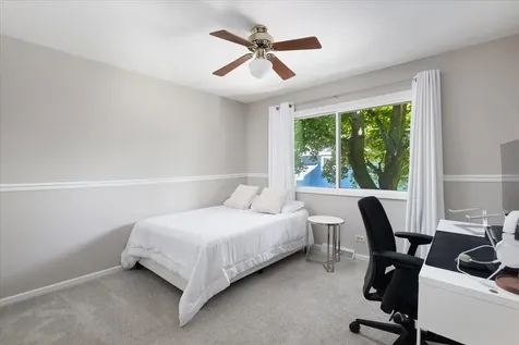 5 Redstart Road Naperville IL 60565