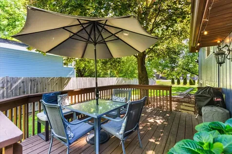 5 Redstart Road Naperville IL 60565