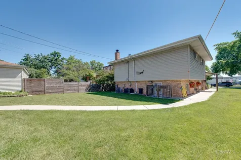 310 South Mason Street Bensenville IL 60106