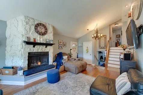 310 South Mason Street Bensenville IL 60106