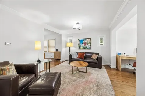 1180 South East Avenue Oak Park IL 60304