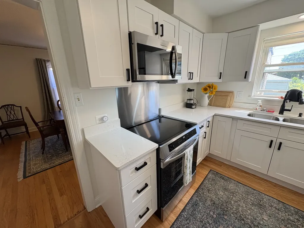 10443 South Calumet Avenue Chicago IL 60628