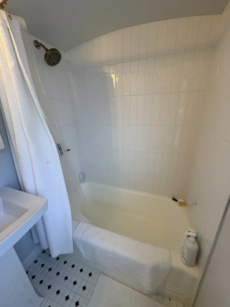 10443 South Calumet Avenue Chicago IL 60628