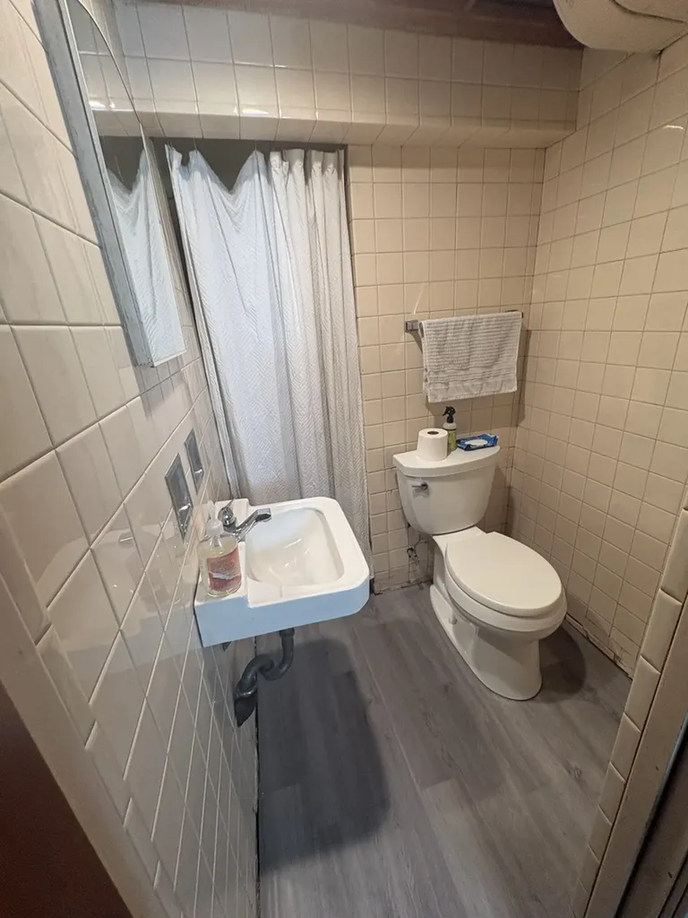 10443 South Calumet Avenue Chicago IL 60628