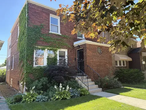 10443 South Calumet Avenue Chicago IL 60628
