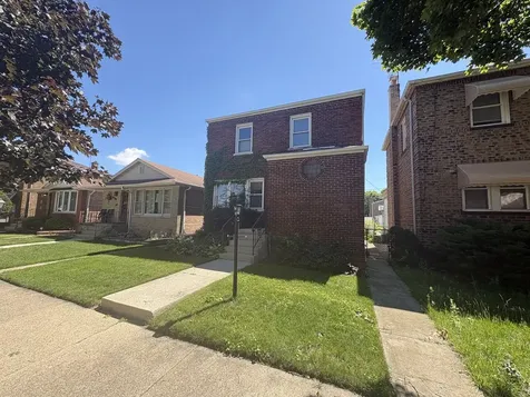 10443 South Calumet Avenue Chicago IL 60628