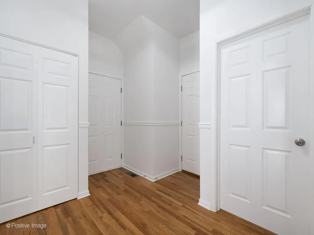 1947 West Evergreen Avenue Chicago IL 60622
